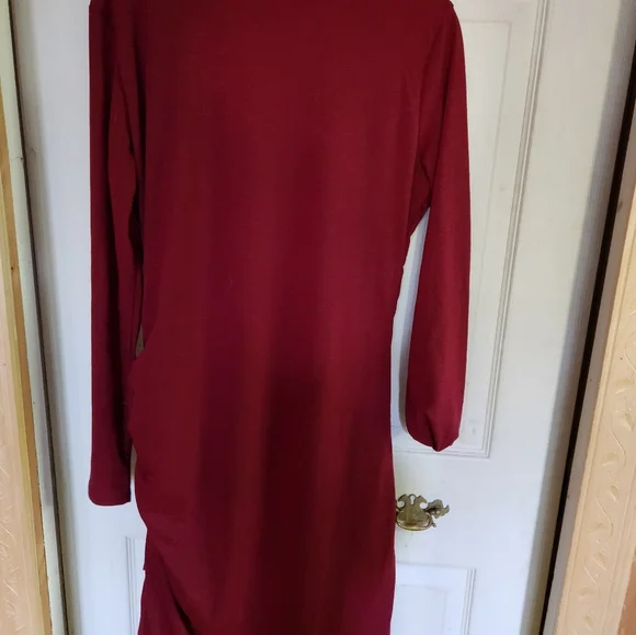 Chic Long Sleeve Red Dress - Picture 9 of 11